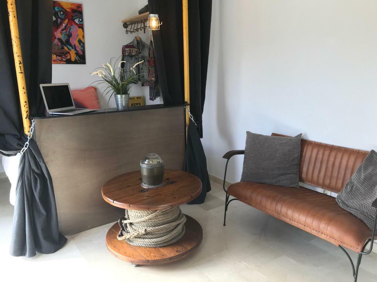 Studio "Mosaico" With Parking, Air Conditioner, Pool, Fibre Optic 600Mb Included Тарифа Екстериор снимка