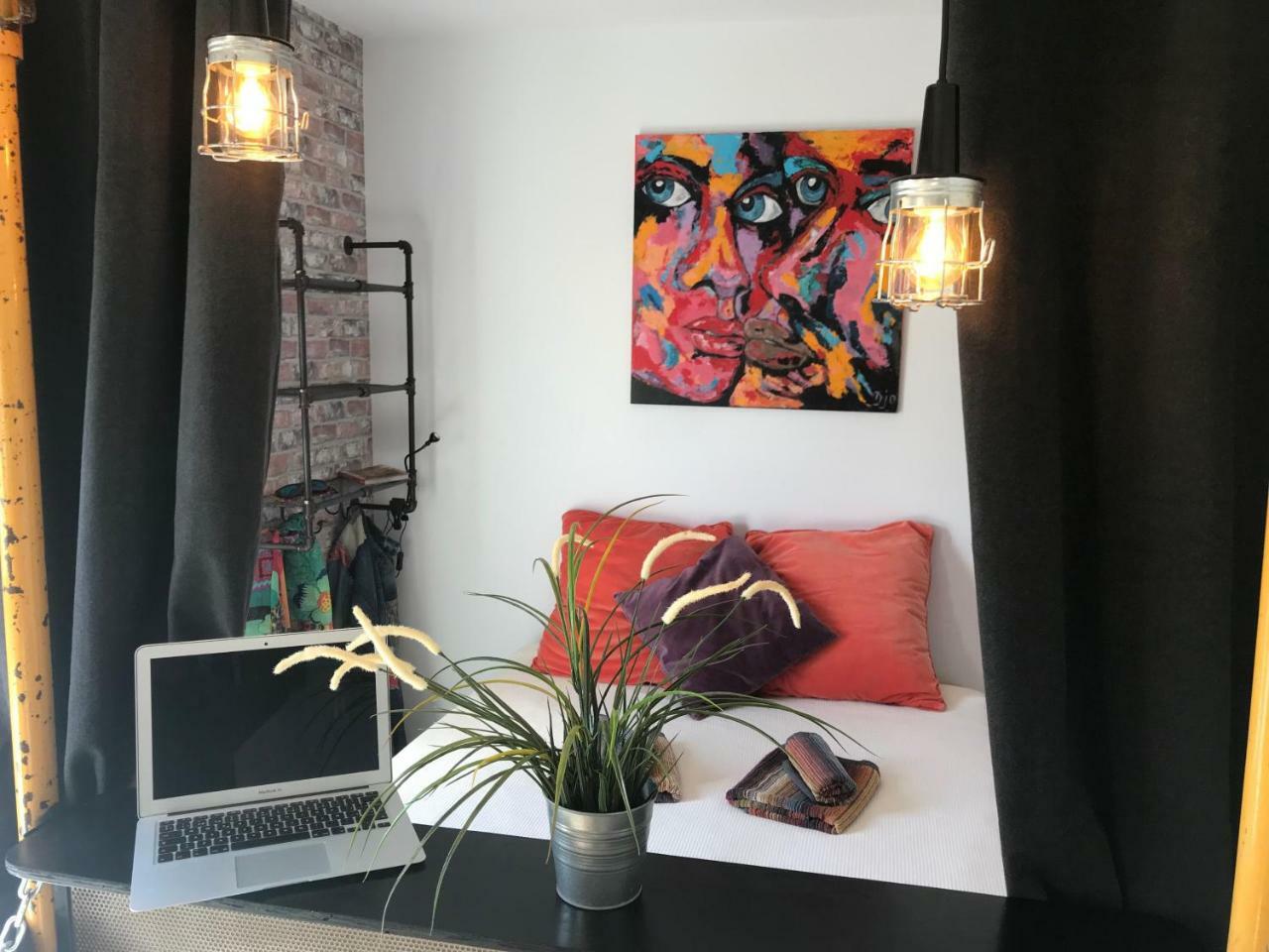 Studio "Mosaico" With Parking, Air Conditioner, Pool, Fibre Optic 600Mb Included Тарифа Екстериор снимка
